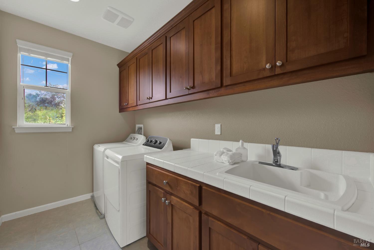 18 Riverton Court Napa CA 94558