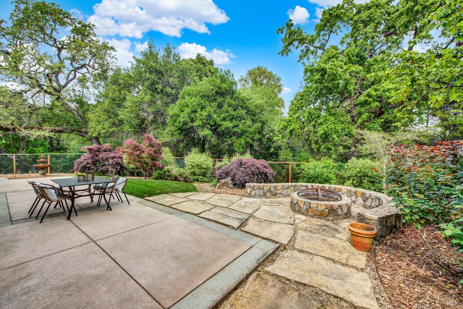 18 Riverton Court Napa CA 94558