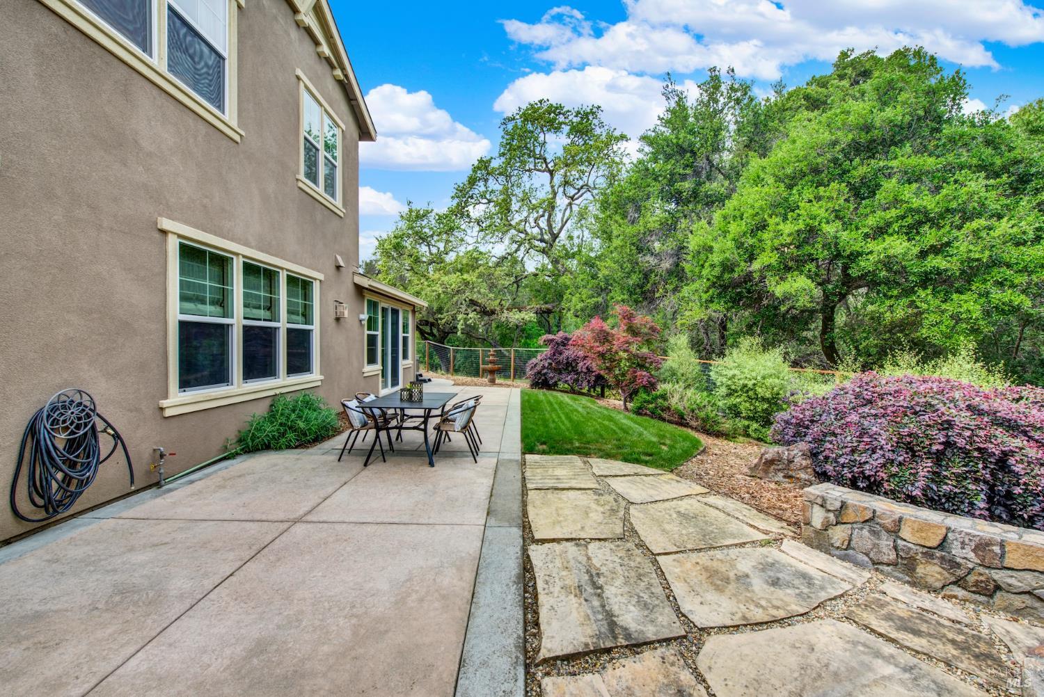 18 Riverton Court Napa CA 94558