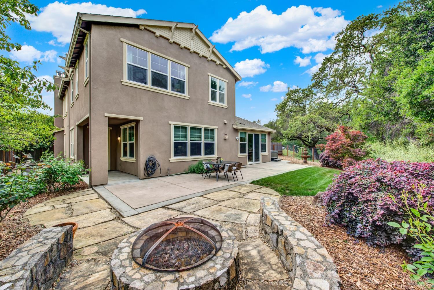 18 Riverton Court Napa CA 94558