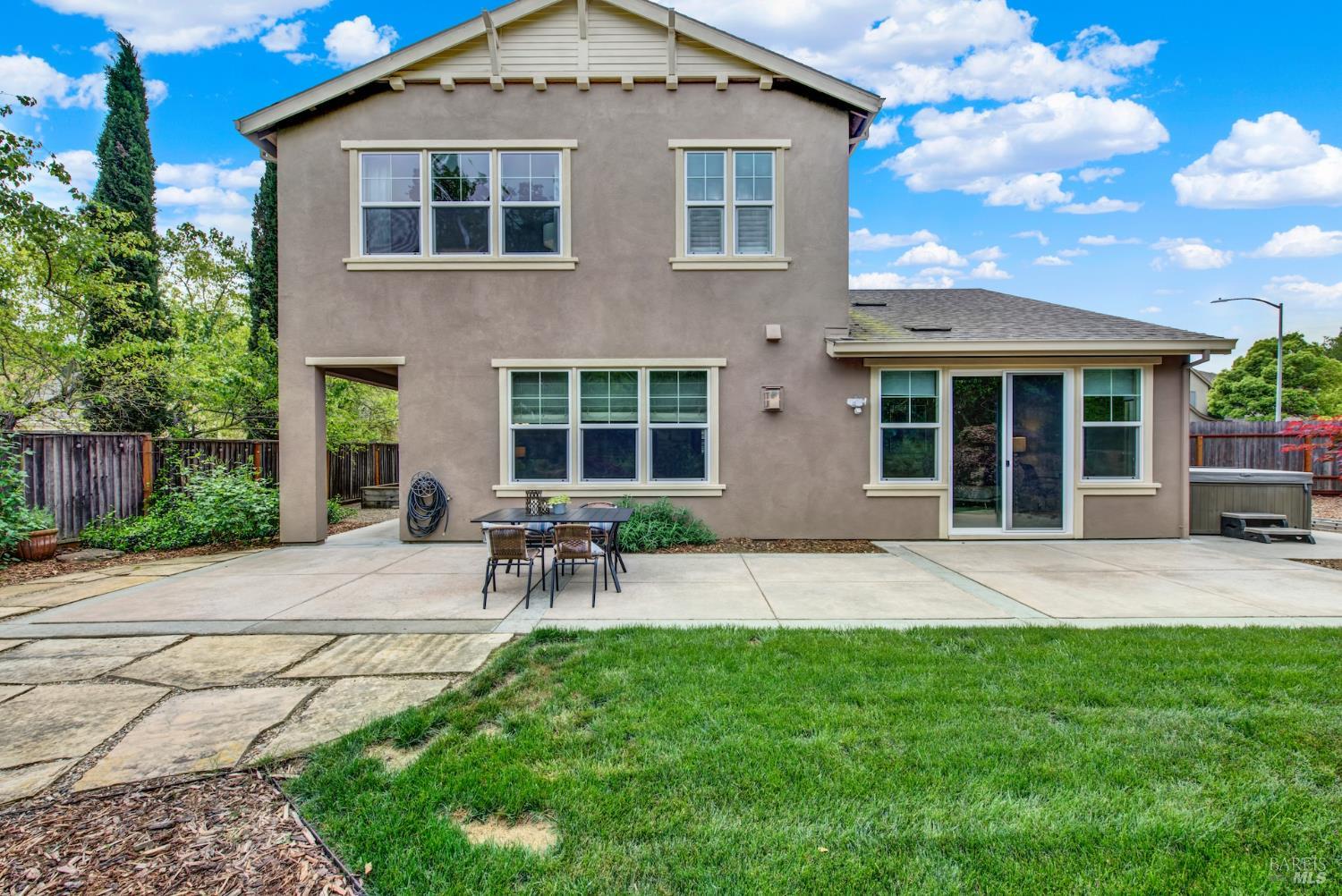 18 Riverton Court Napa CA 94558