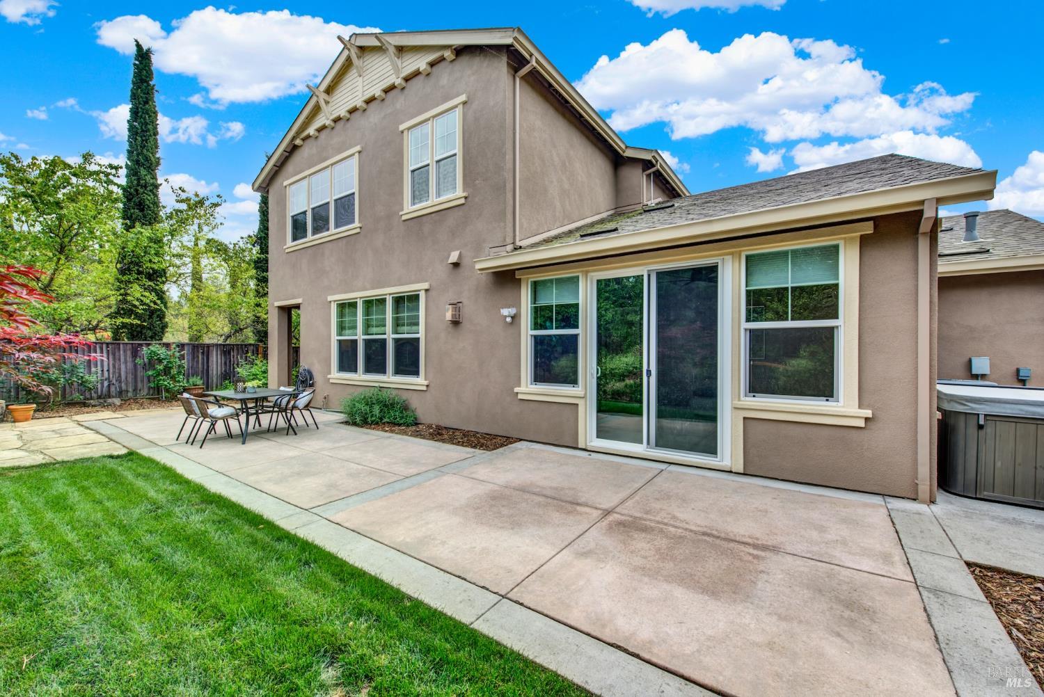 18 Riverton Court Napa CA 94558