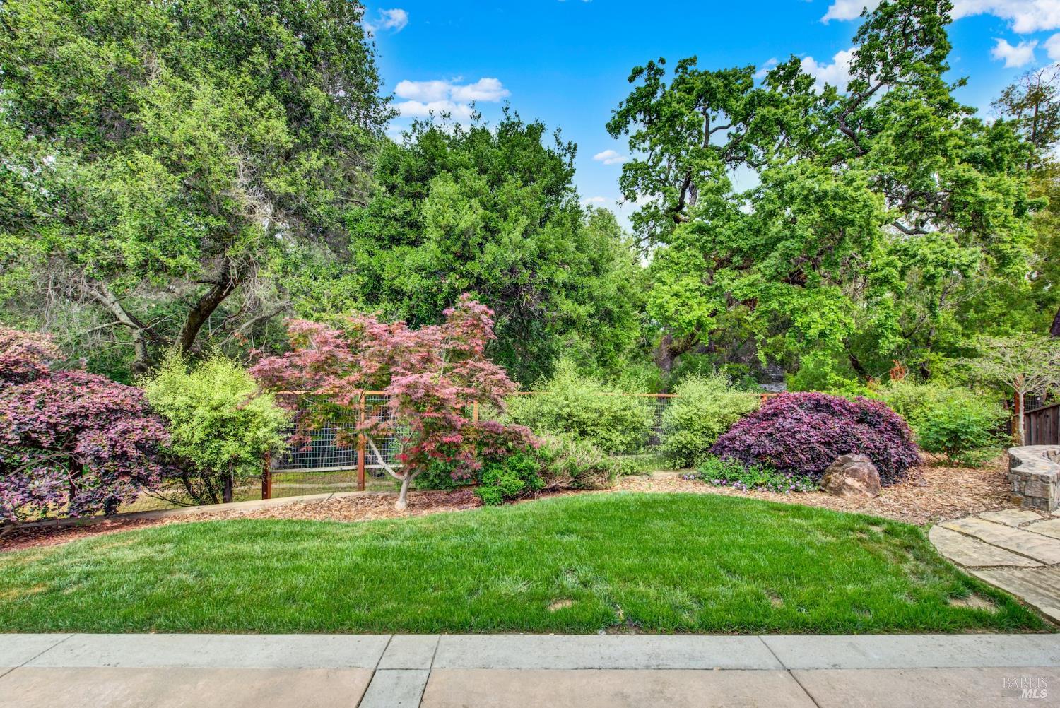 18 Riverton Court Napa CA 94558