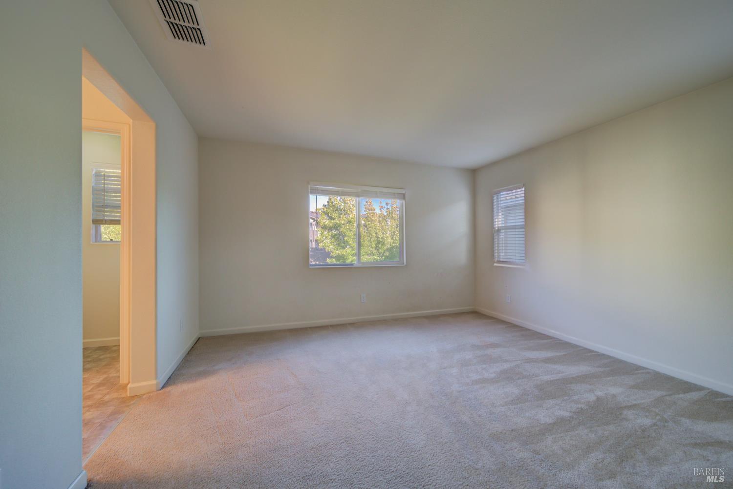 1125 Strawberry Lane Suisun City CA 94585