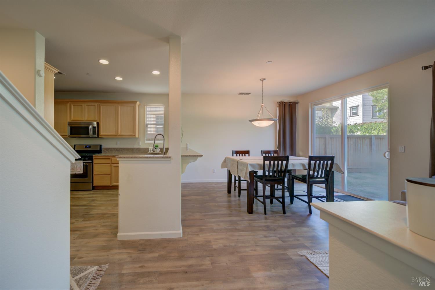 1125 Strawberry Lane Suisun City CA 94585