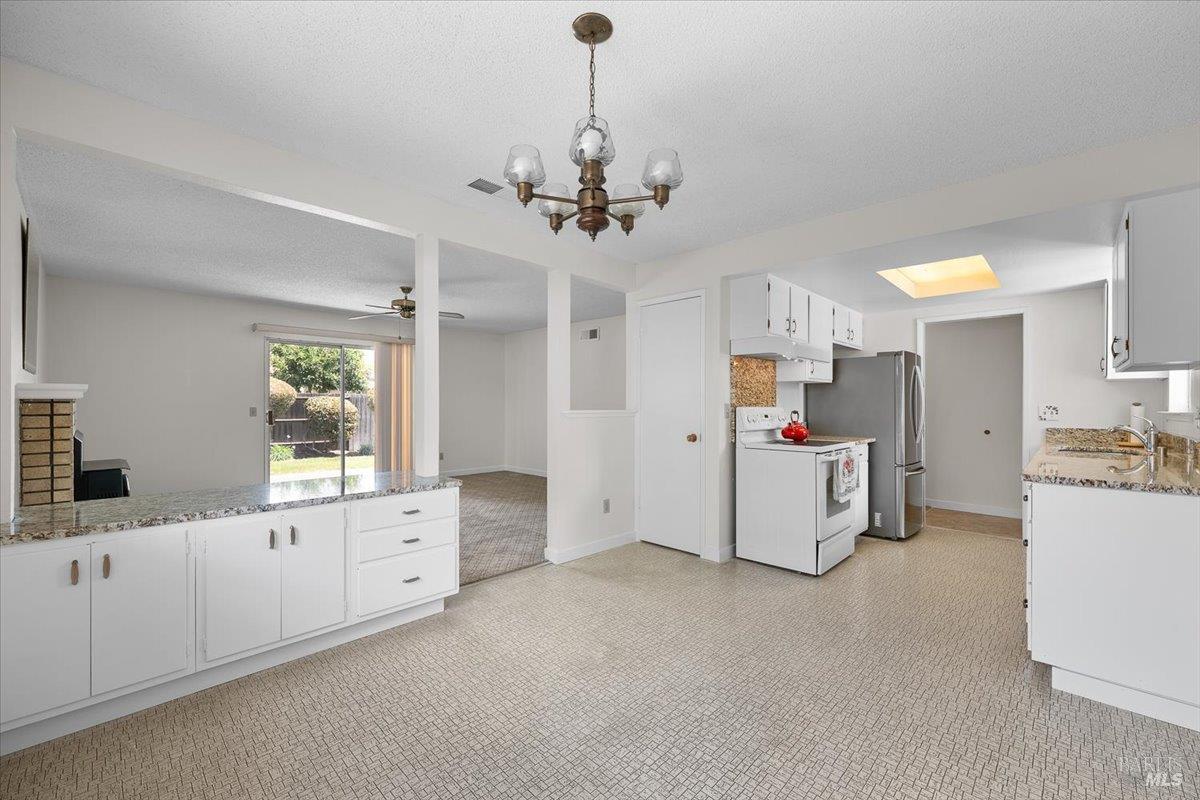 405 Ely Boulevard S Petaluma CA 94954