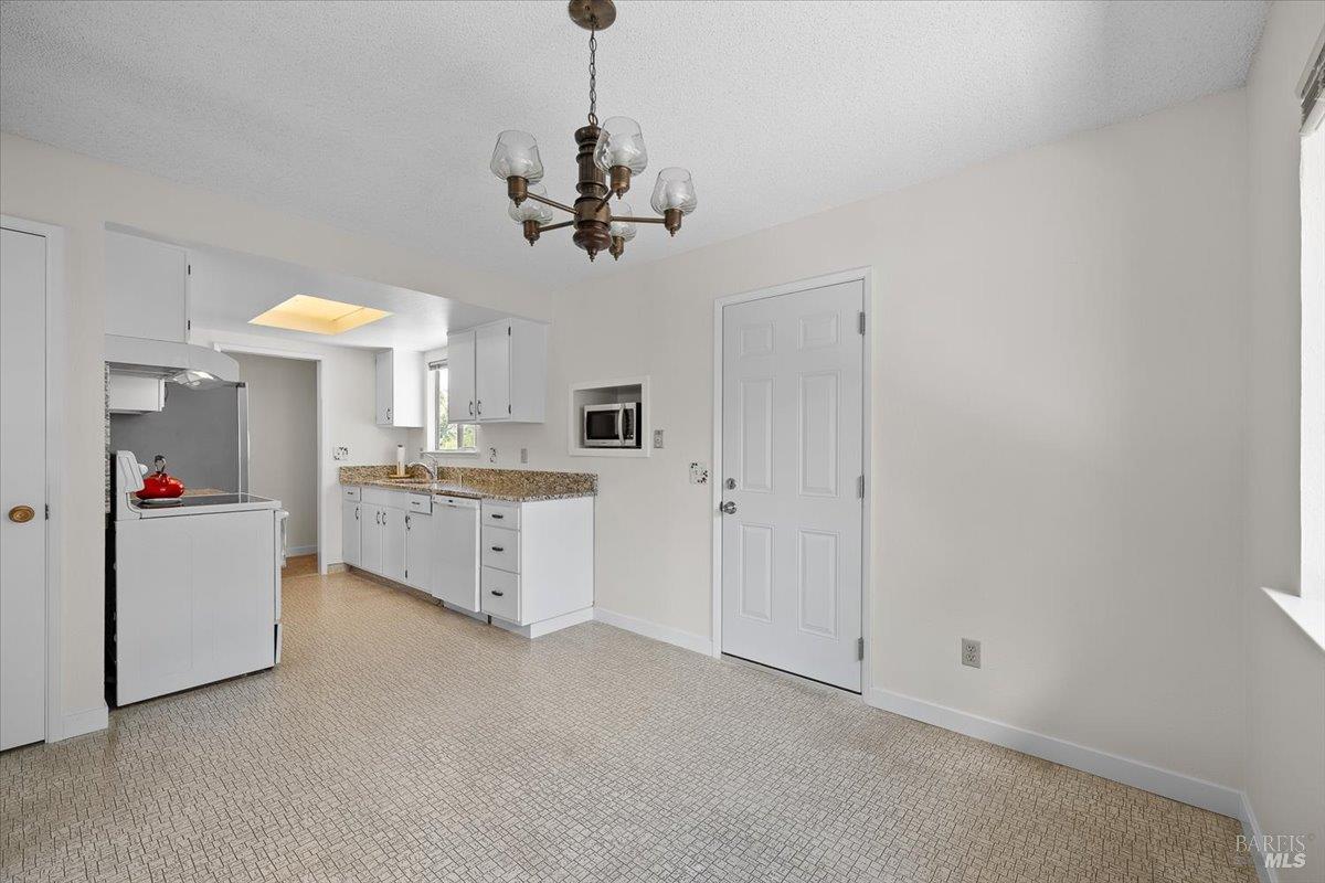 405 Ely Boulevard S Petaluma CA 94954