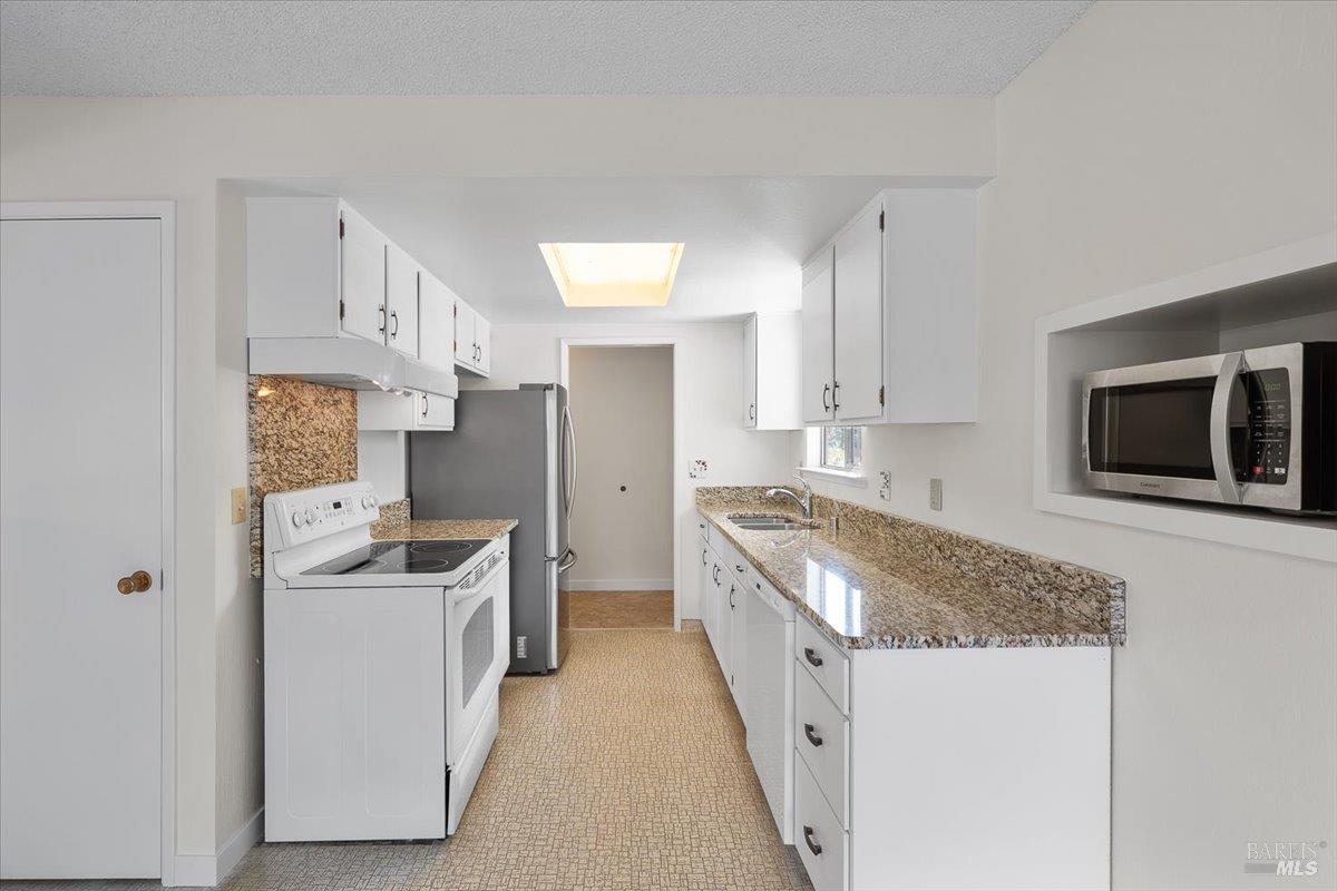 405 Ely Boulevard S Petaluma CA 94954