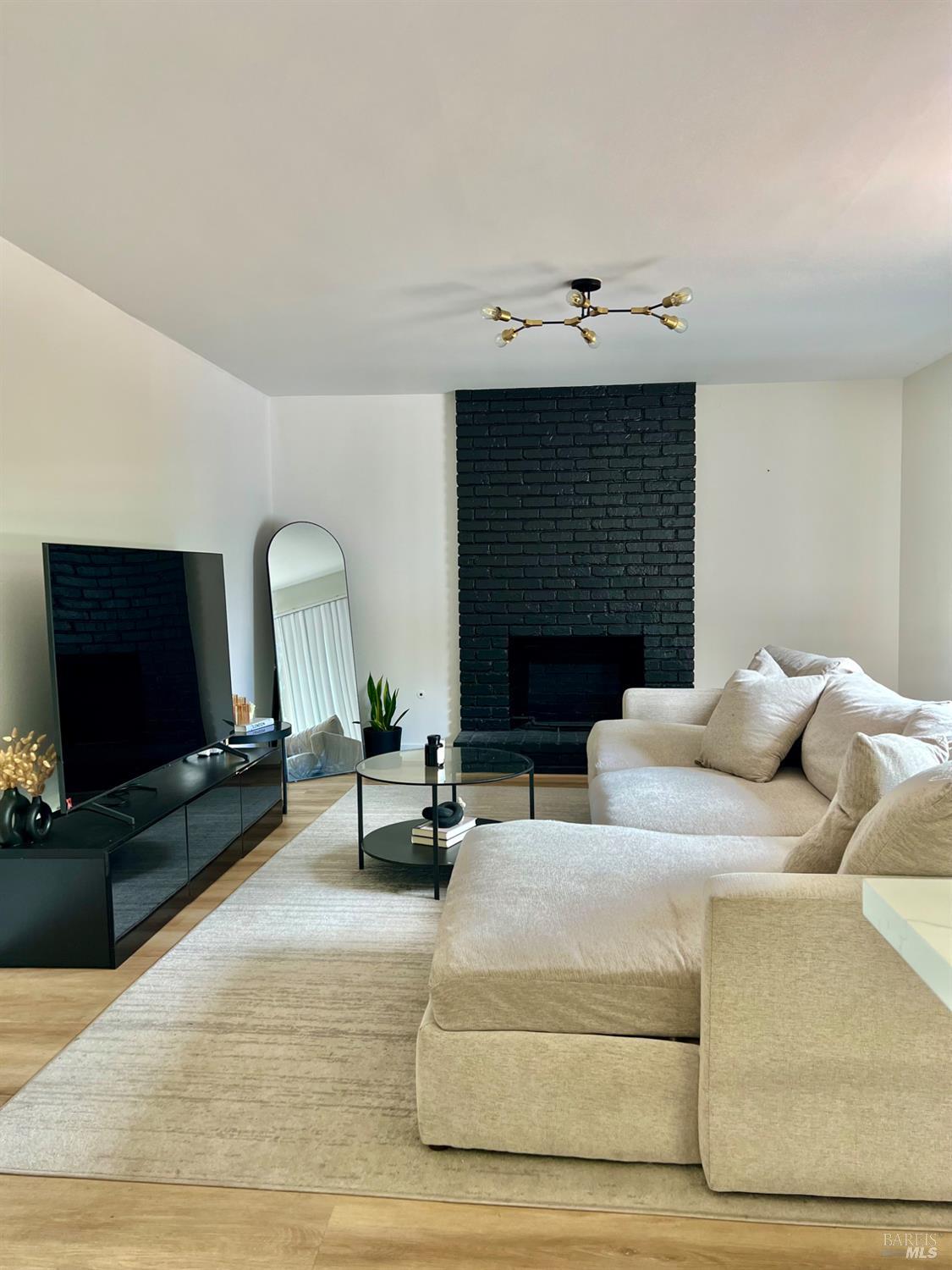 199 Regent Drive Pittsburg CA 94565