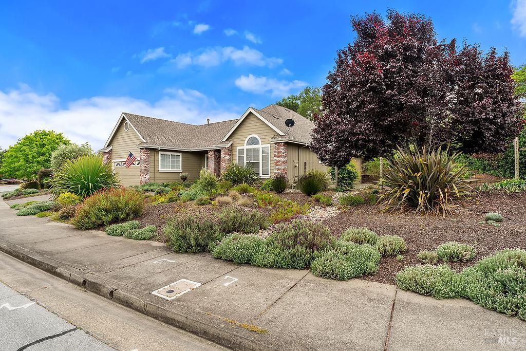 6252 Meadowstone Drive Santa Rosa CA 95409