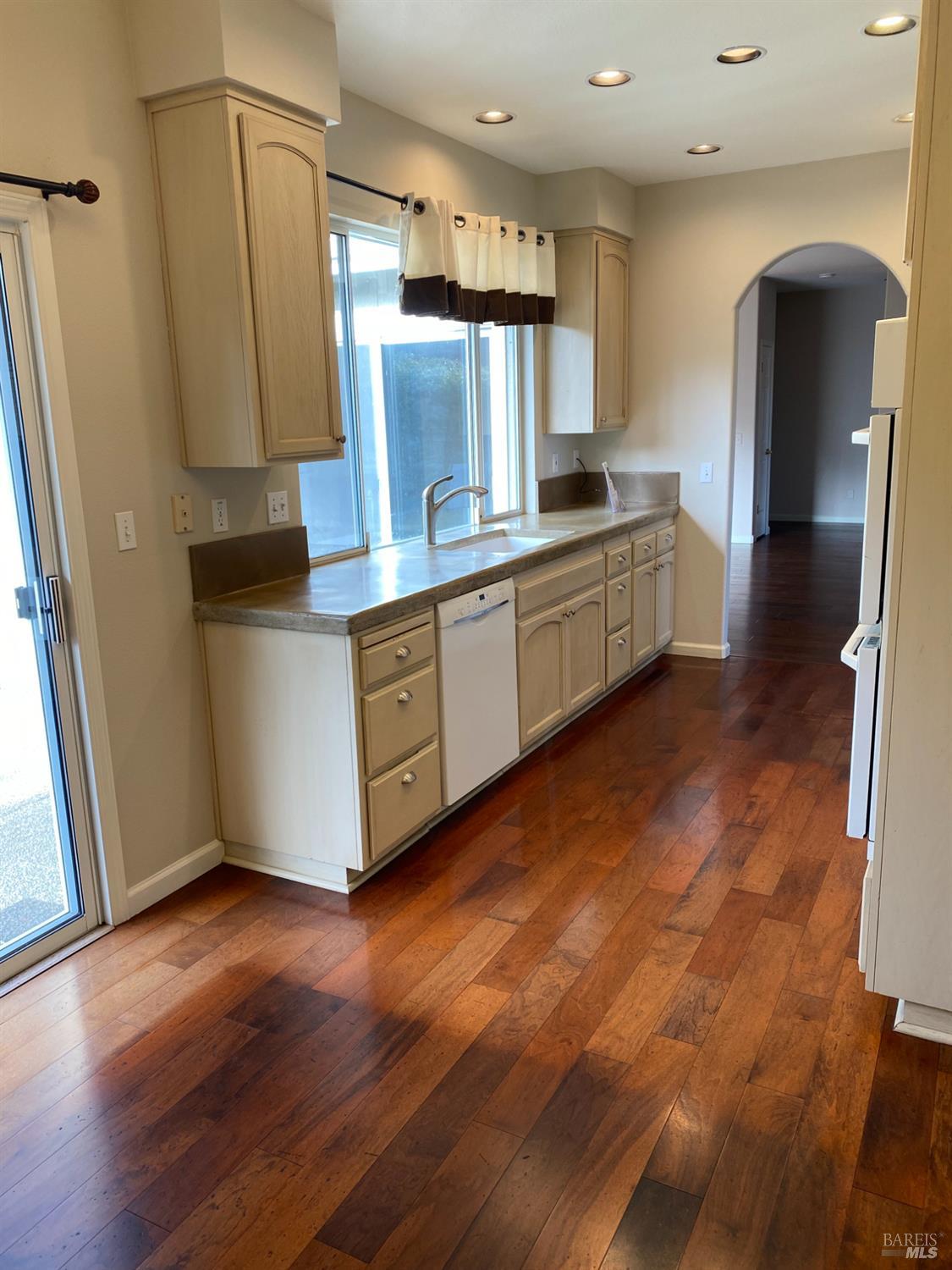 6252 Meadowstone Drive Santa Rosa CA 95409