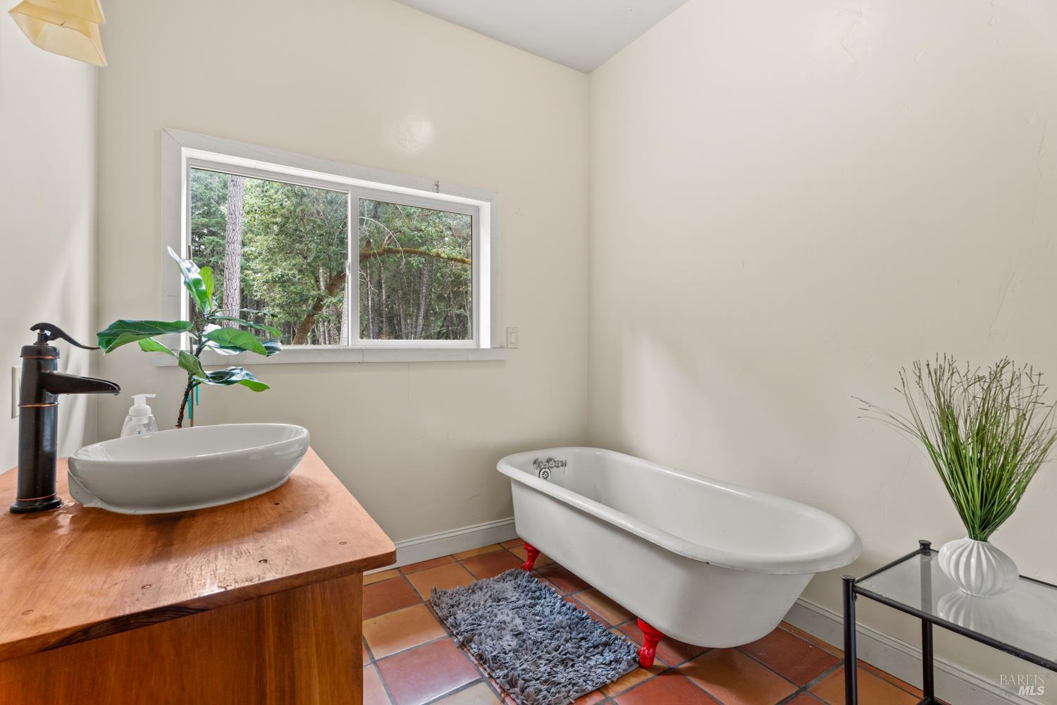 850 Minx Court Laytonville CA 95454