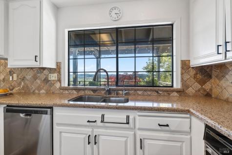 513 Colony Road Geyserville CA 95441