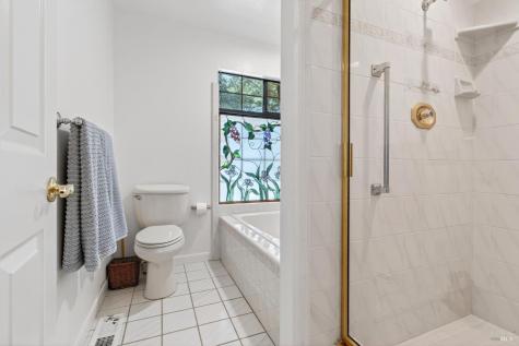 513 Colony Road Geyserville CA 95441