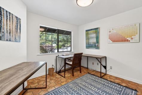 513 Colony Road Geyserville CA 95441