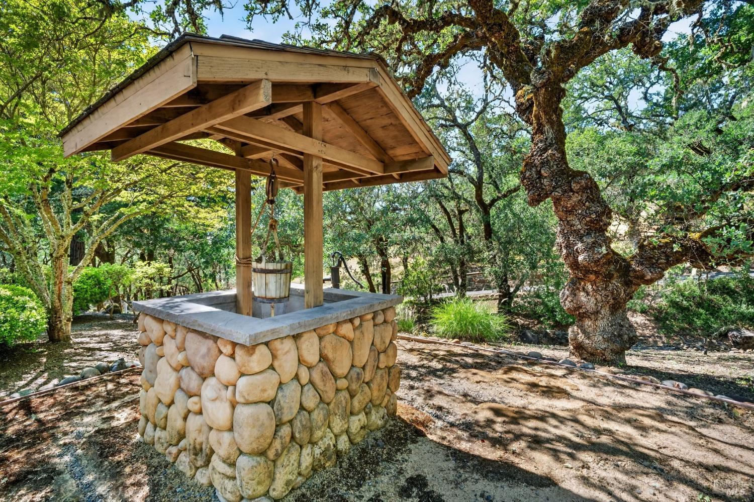 513 Colony Road Geyserville CA 95441