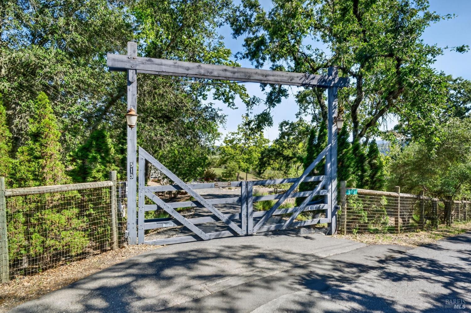 513 Colony Road Geyserville CA 95441
