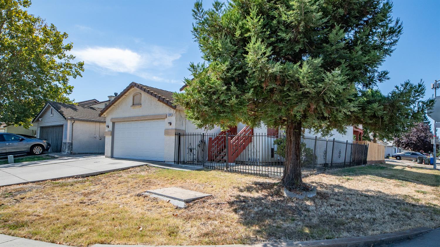 5300 Jacinto Avenue Sacramento CA 95823