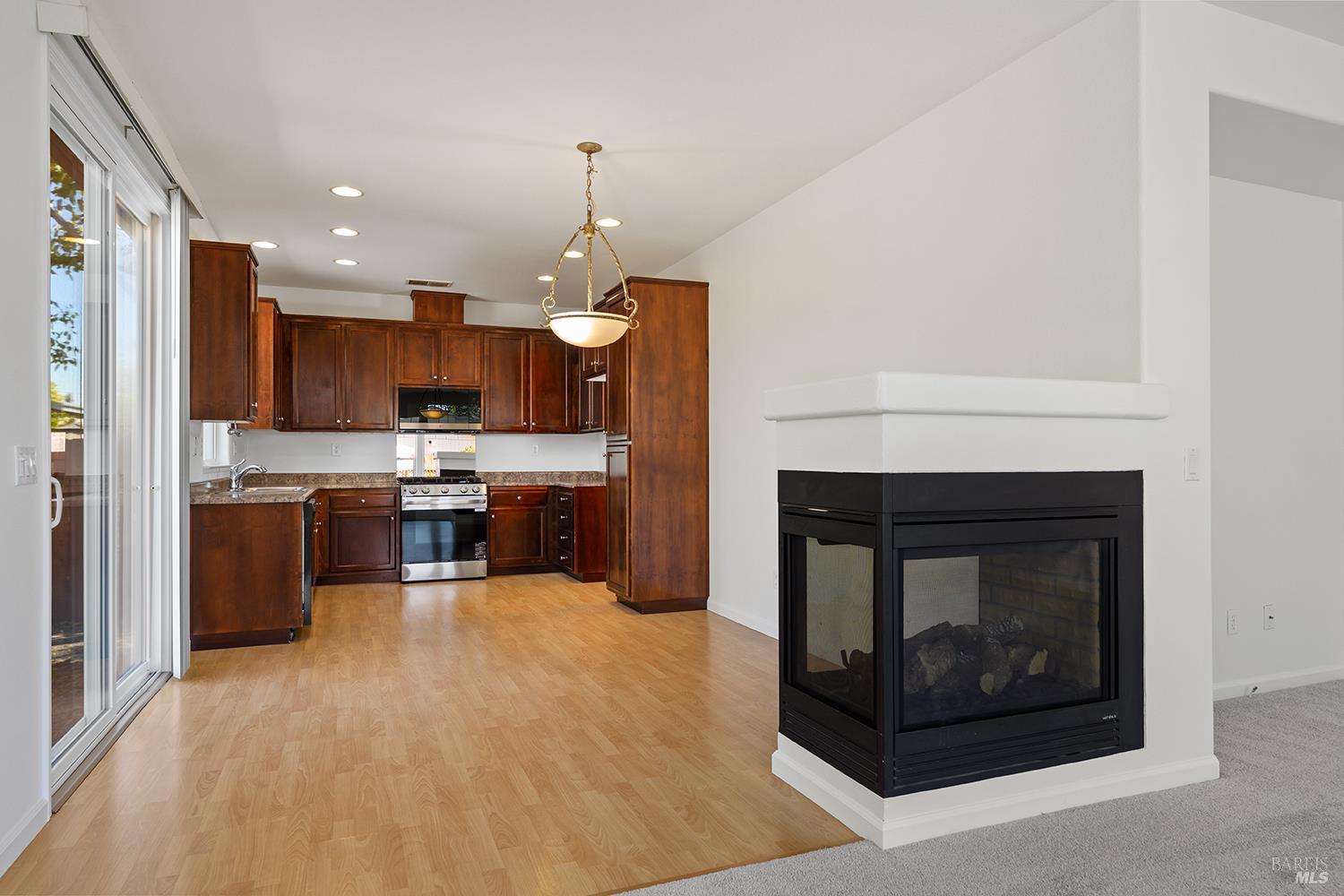 990 Keegan Drive Santa Rosa CA 95407