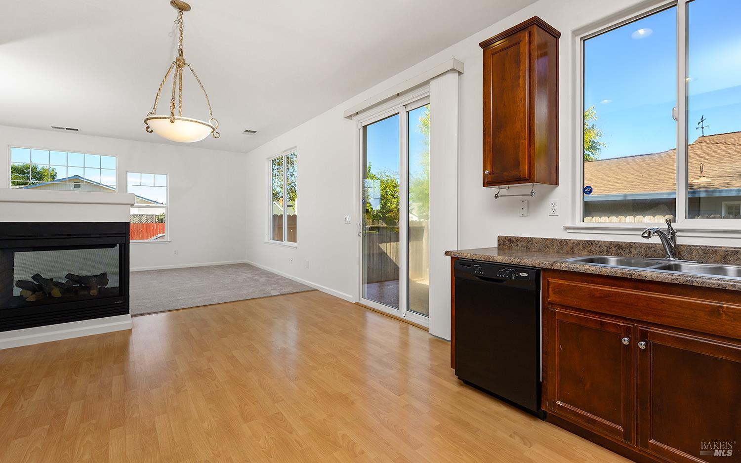 990 Keegan Drive Santa Rosa CA 95407