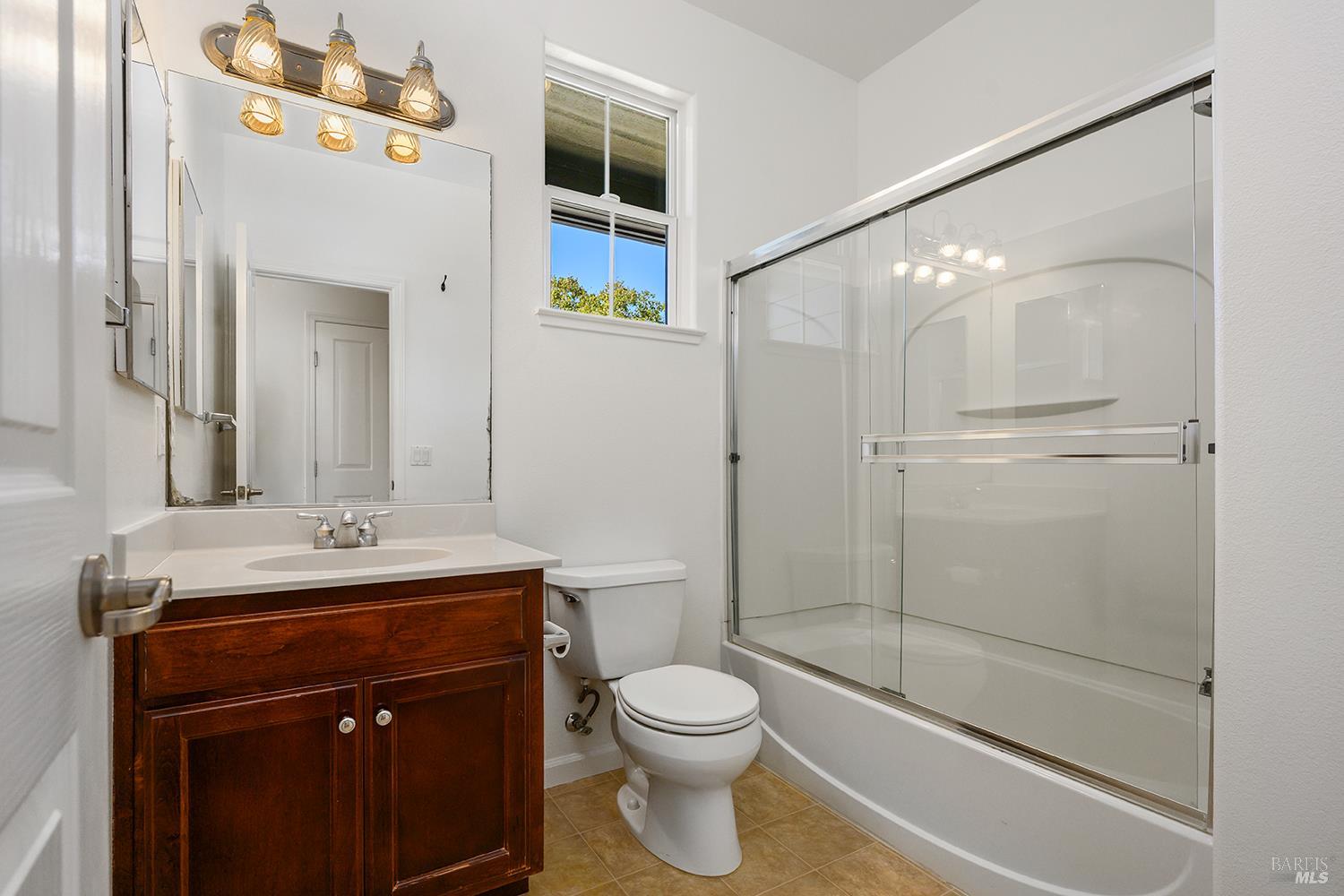 990 Keegan Drive Santa Rosa CA 95407