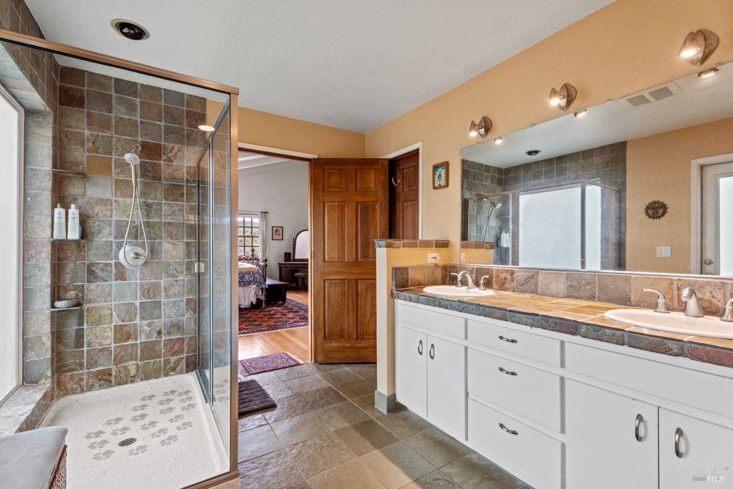 3760 King Ranch Road Ukiah CA 95482