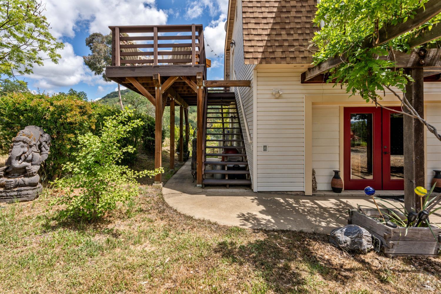 3760 King Ranch Road Ukiah CA 95482