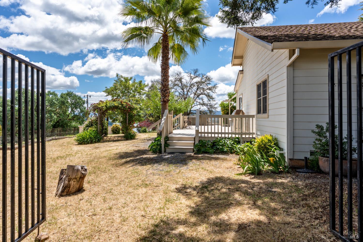 3760 King Ranch Road Ukiah CA 95482