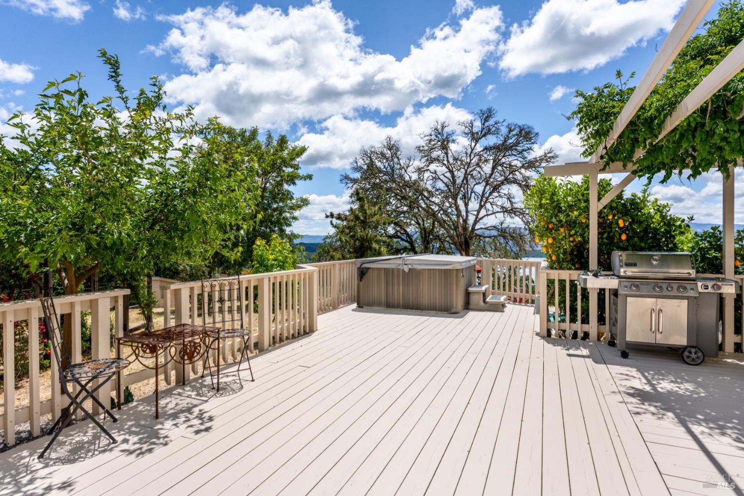 3760 King Ranch Road Ukiah CA 95482