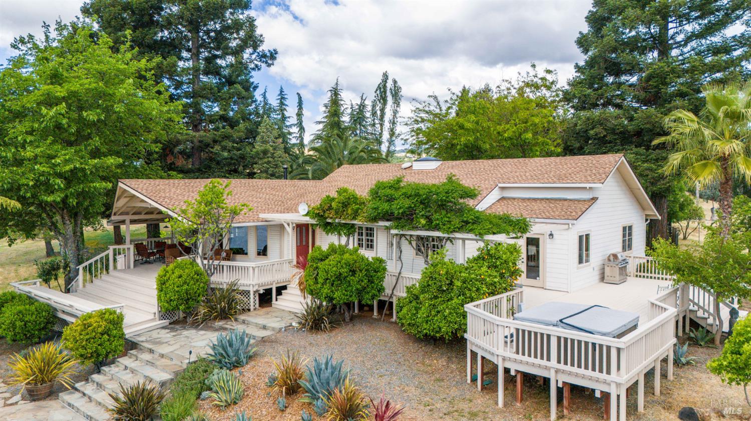 3760 King Ranch Road Ukiah CA 95482