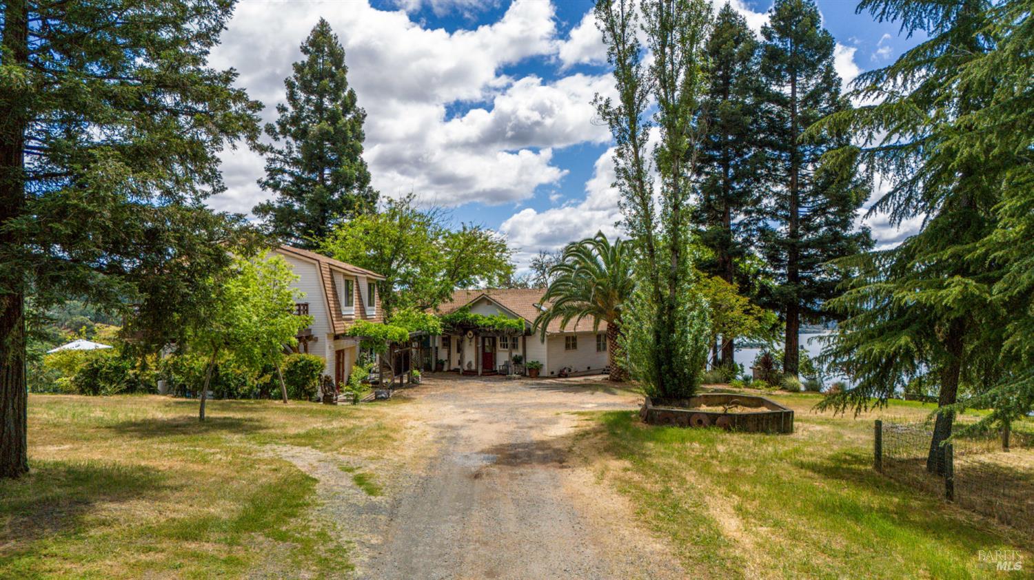 3760 King Ranch Road Ukiah CA 95482
