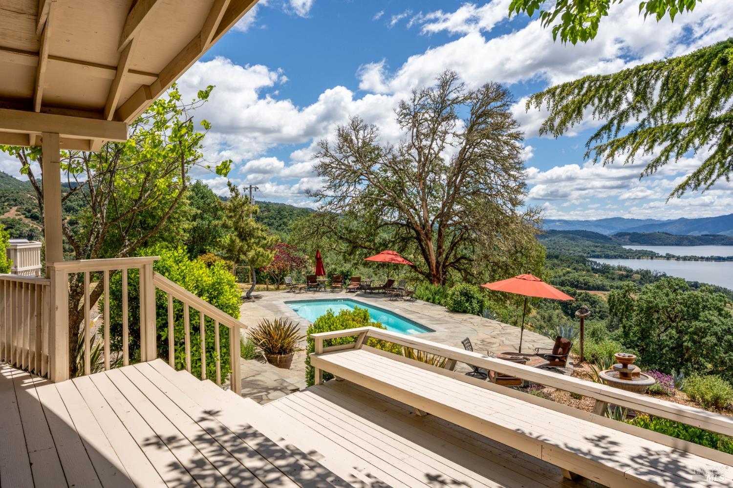 3760 King Ranch Road Ukiah CA 95482