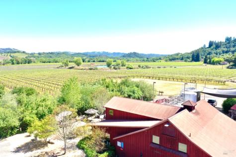 4951 W Soda Rock Lane Healdsburg CA 95448