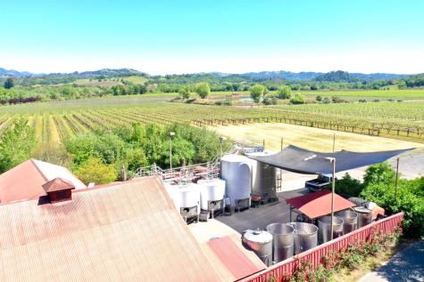 4951 W Soda Rock Lane Healdsburg CA 95448