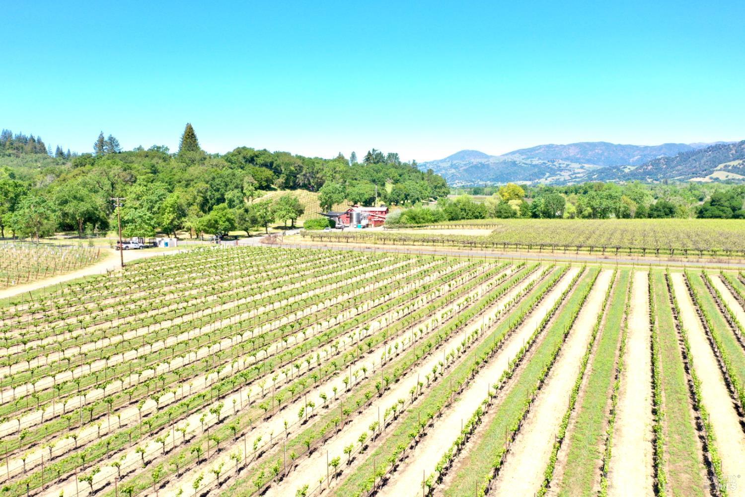 4951 W Soda Rock Lane Healdsburg CA 95448