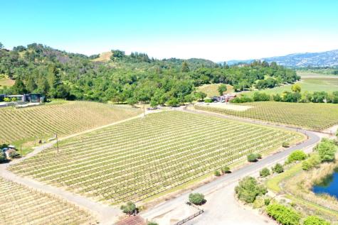 4951 W Soda Rock Lane Healdsburg CA 95448