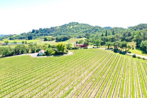 4951 W Soda Rock Lane Healdsburg CA 95448