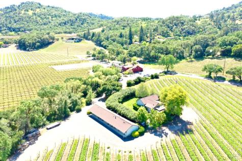 4951 W Soda Rock Lane Healdsburg CA 95448