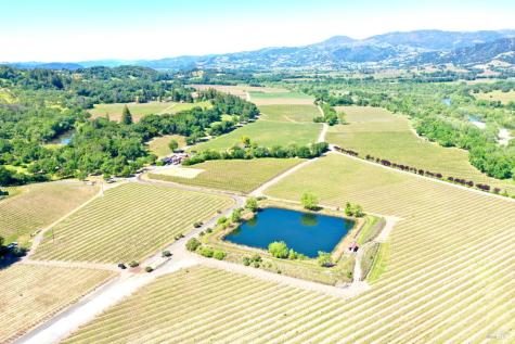 4951 W Soda Rock Lane Healdsburg CA 95448