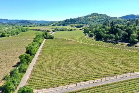 4951 W Soda Rock Lane Healdsburg CA 95448
