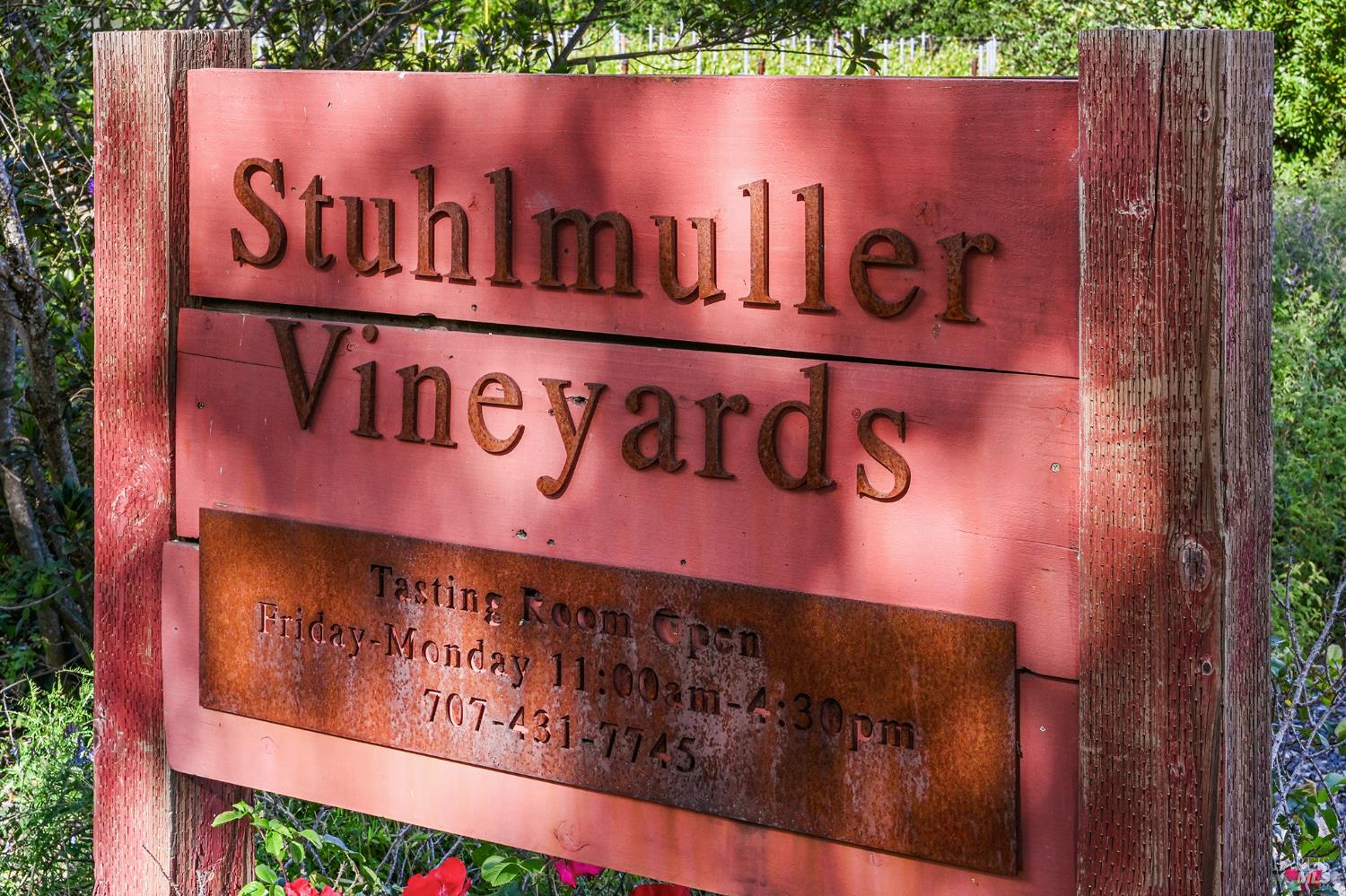 4951 W Soda Rock Lane Healdsburg CA 95448
