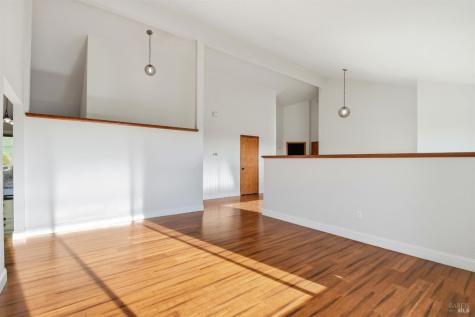 5827 La Cuesta Drive Santa Rosa CA 95409