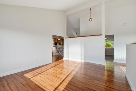 5827 La Cuesta Drive Santa Rosa CA 95409