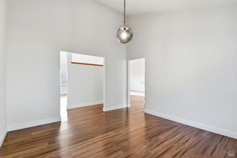 5827 La Cuesta Drive Santa Rosa CA 95409