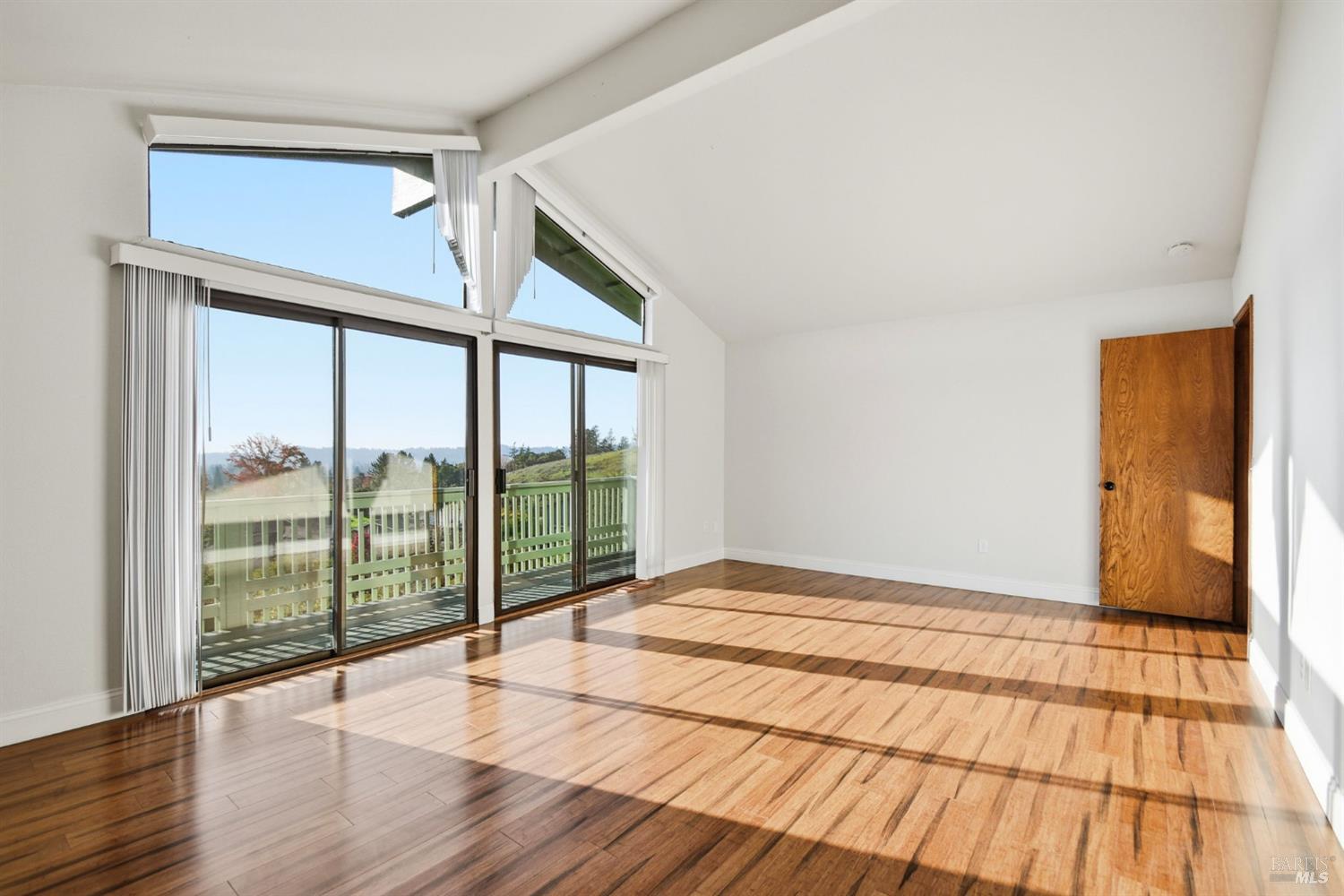 5827 La Cuesta Drive Santa Rosa CA 95409