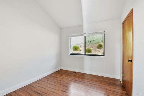 5827 La Cuesta Drive Santa Rosa CA 95409