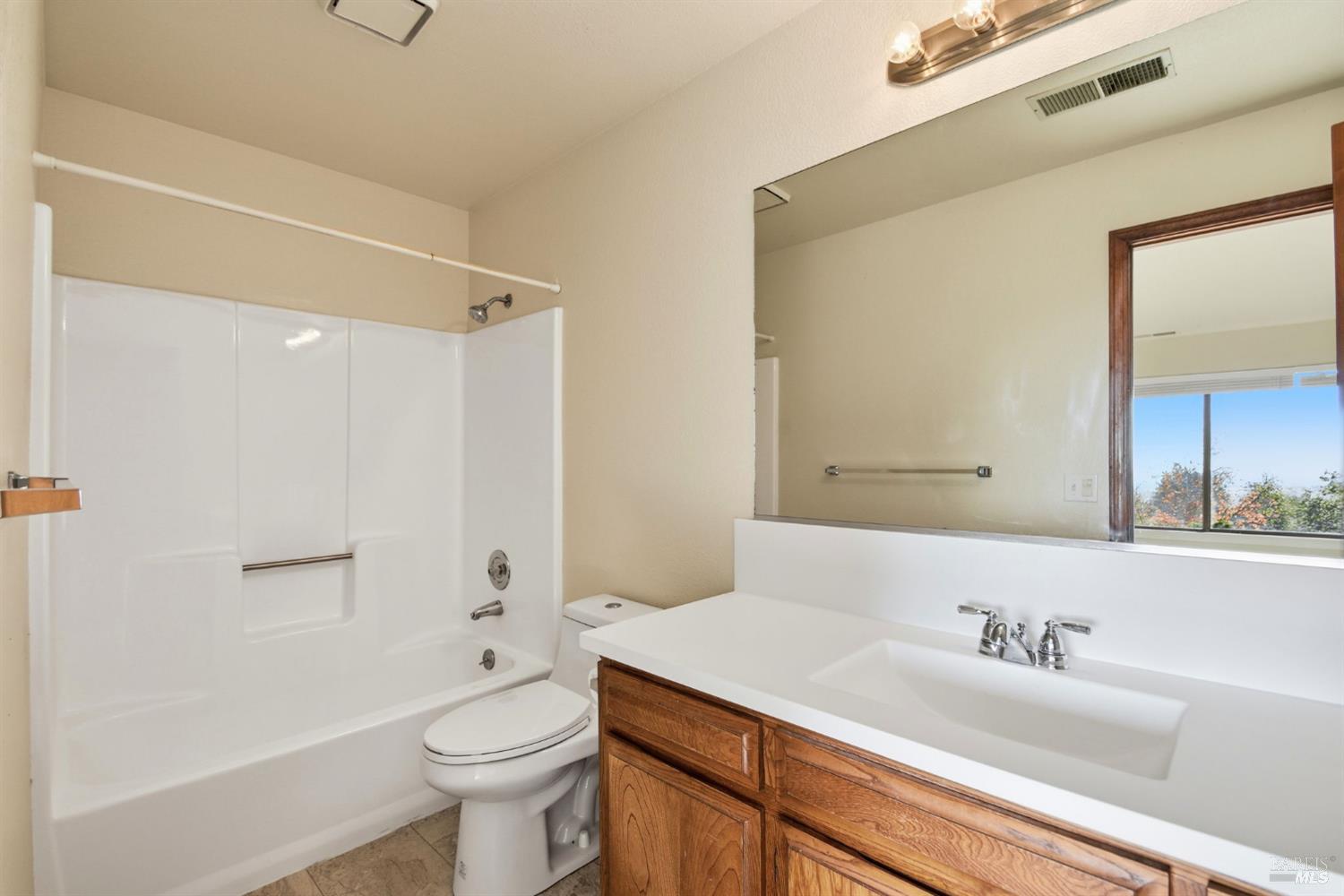5827 La Cuesta Drive Santa Rosa CA 95409