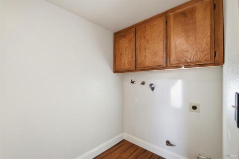 5827 La Cuesta Drive Santa Rosa CA 95409