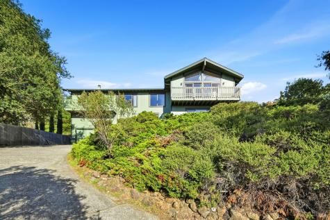 5827 La Cuesta Drive Santa Rosa CA 95409