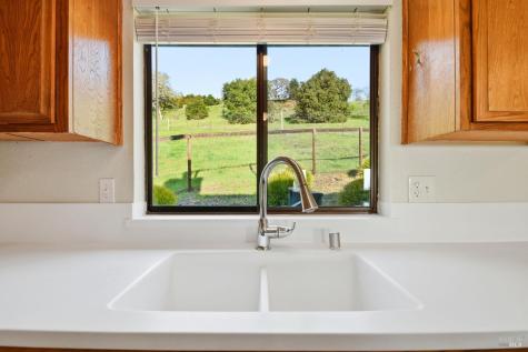 5827 La Cuesta Drive Santa Rosa CA 95409